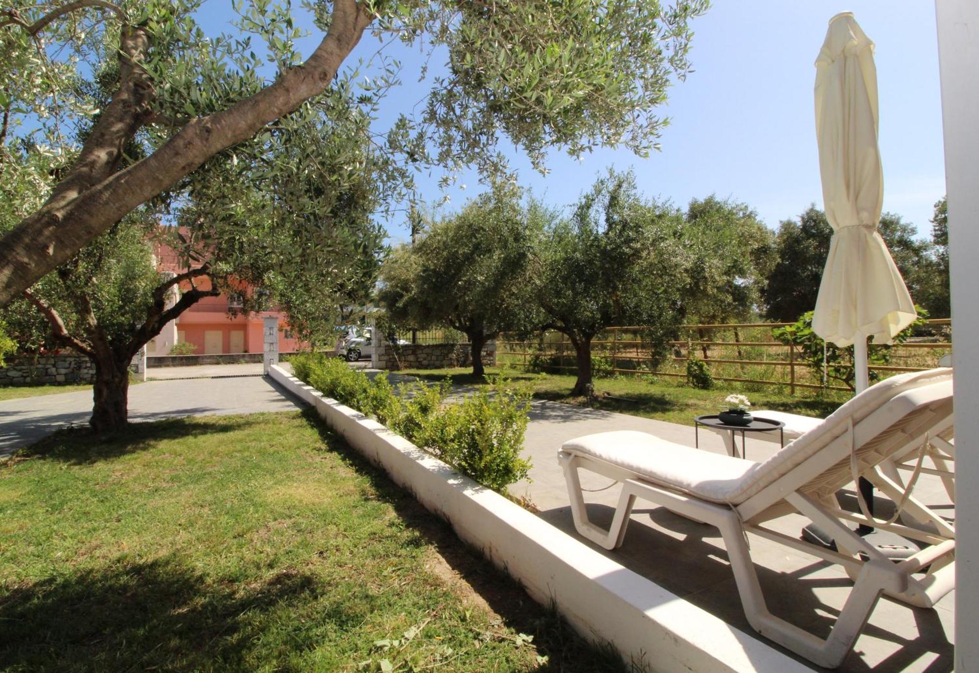 Laconian Collection Mavrovouni Beach House Gythio Buitenkant foto