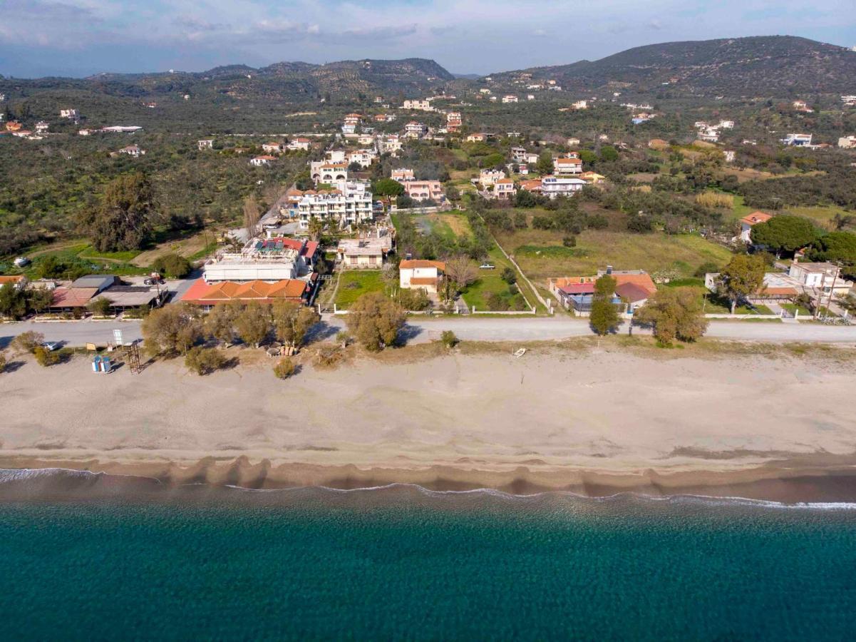 Laconian Collection Mavrovouni Beach House Gythio Buitenkant foto